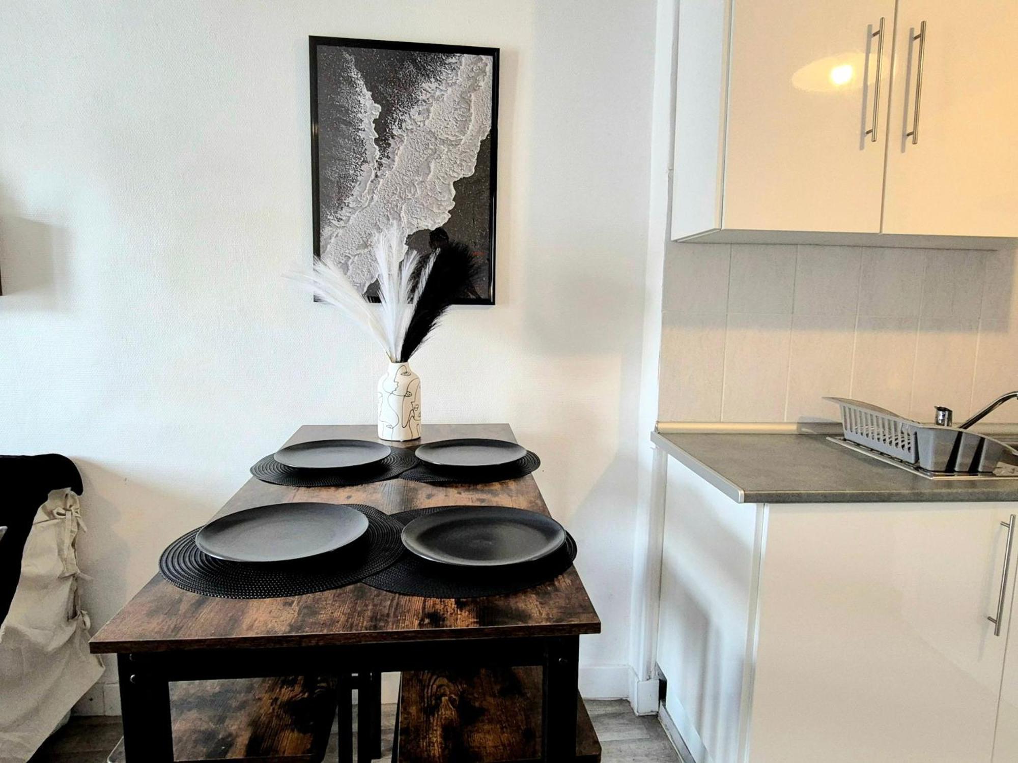 Apartmán L'Atelier-T2 Proche Du Centre-Wifi-Parking Lurdy Exteriér fotografie